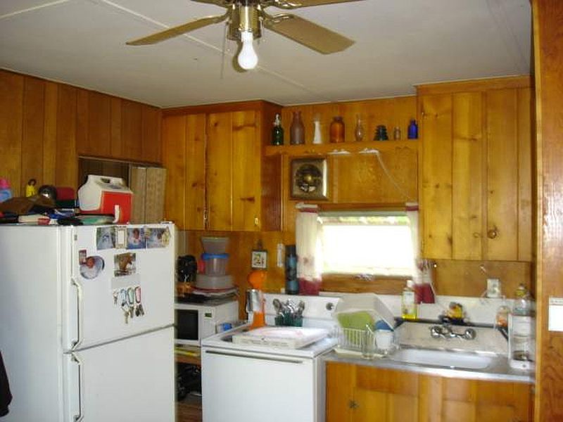 5th image of 223 TOWER Road