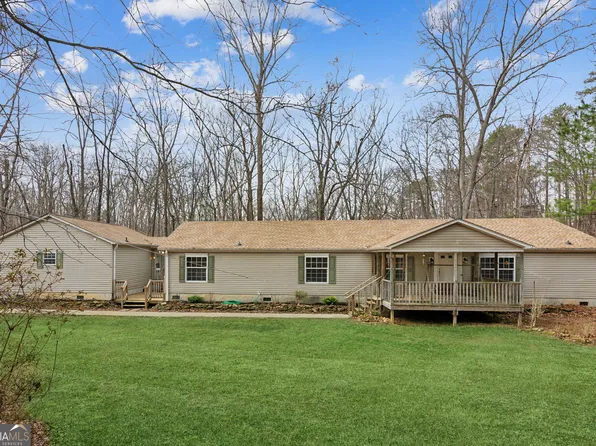 1956 Bend N Hickory Rd, Toccoa, GA 30577