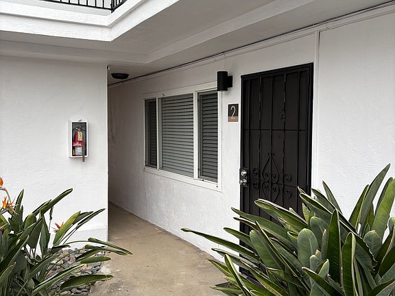 4th image of 2790 E St APT 2