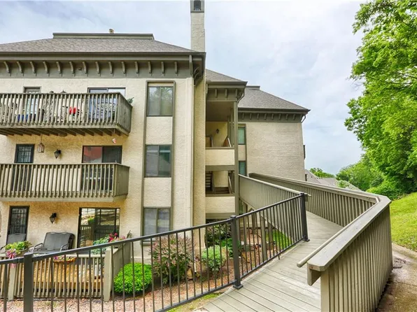 303 E Partridge Ave APT G, Independence, MO 64055