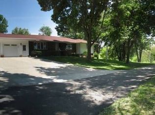15491 Bishop Rd, Morrison, IL 61270