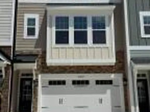 10021 Secluded Garden Dr #164, Apex, NC 27523