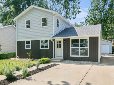411 N Lakeshore Dr, Mundelein, IL, 60060