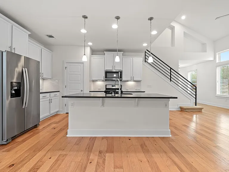 2204 Theseus Pass — Photo 12