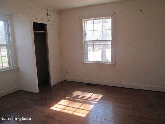 3rd image of 4119 Sanford Ave