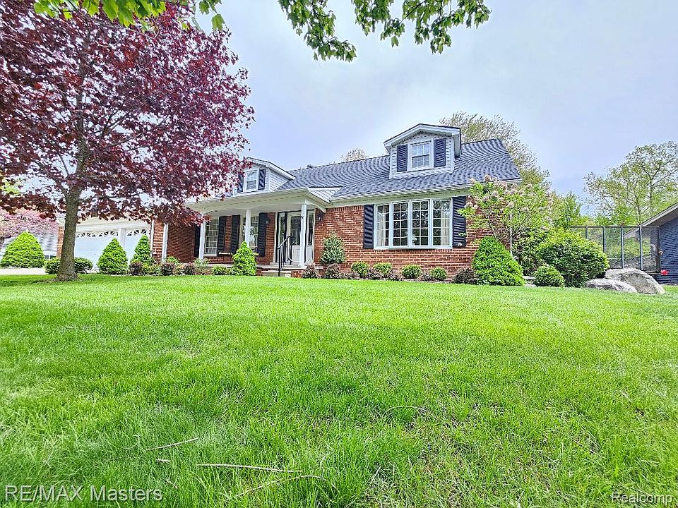 1st image of 21879 Canterbury Ave
