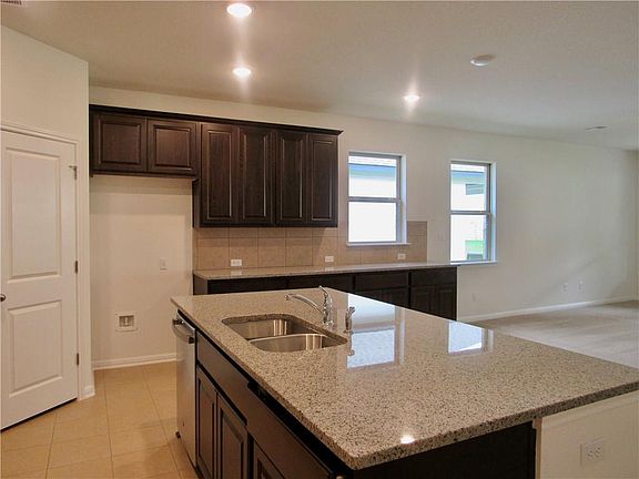 4th image of 1401 Brescia Walk