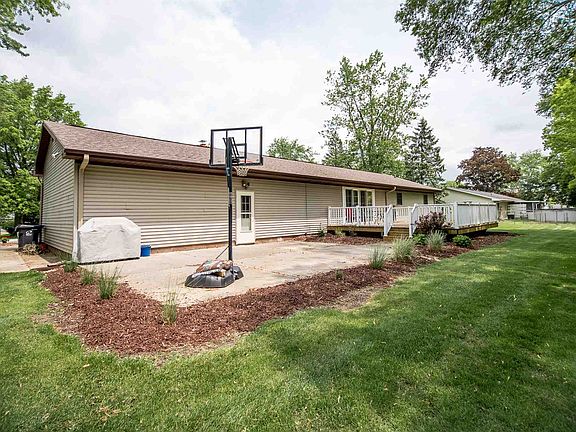 5th image of 12 Linda Ln