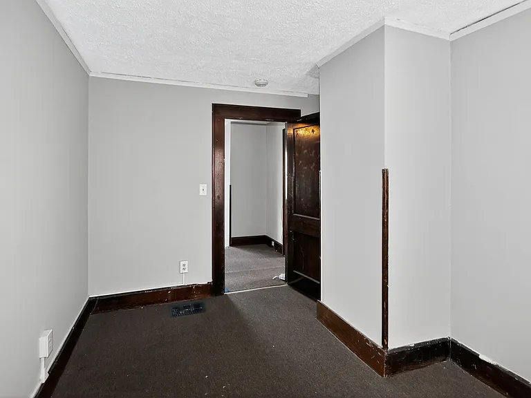 632 Berkley Rd — Photo 15