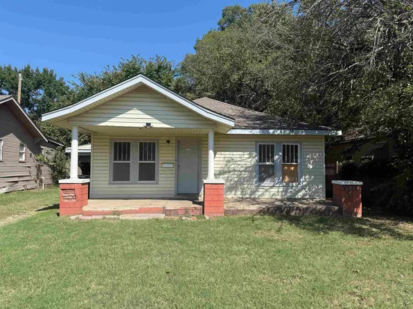 713 W Elm Ave, Duncan, OK 73533