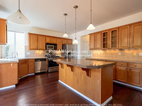 7561 SW Thornton Dr, Wilsonville, OR 97070