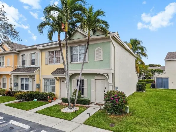 12 Whitehead Cir, Weston, FL 33326