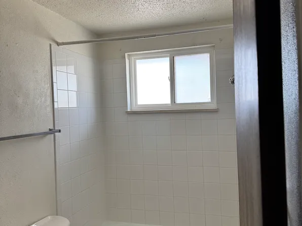 1441 Emery St APT 202, Longmont, CO 80501