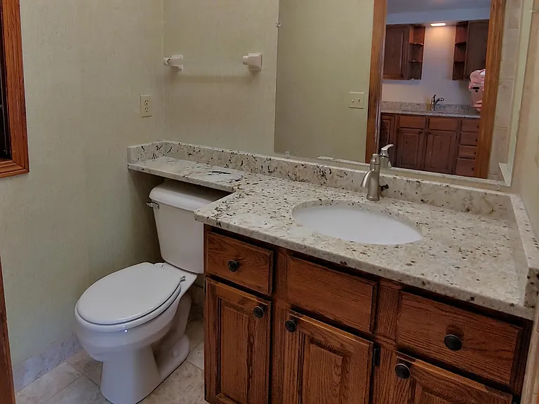 N50W5618 Portland Rd — Photo 6