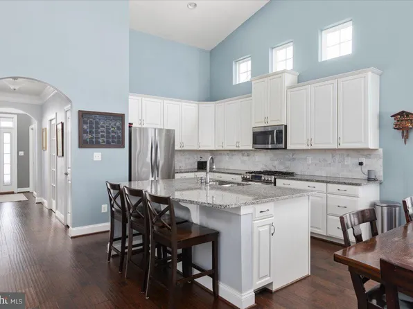 25796 Success Dr, Aldie, VA 20105