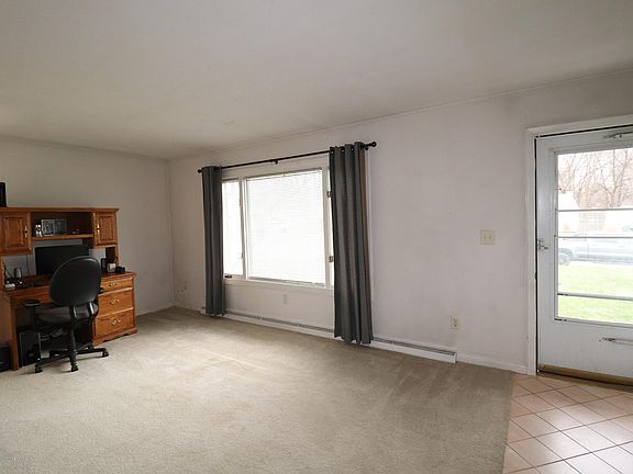 5th image of 11256 Stoney Brook Dr