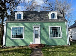 704 W Fayette Ave, Effingham, IL 62401
