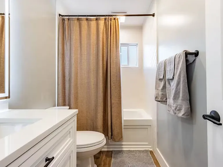 2123 Mary Way — Photo 21