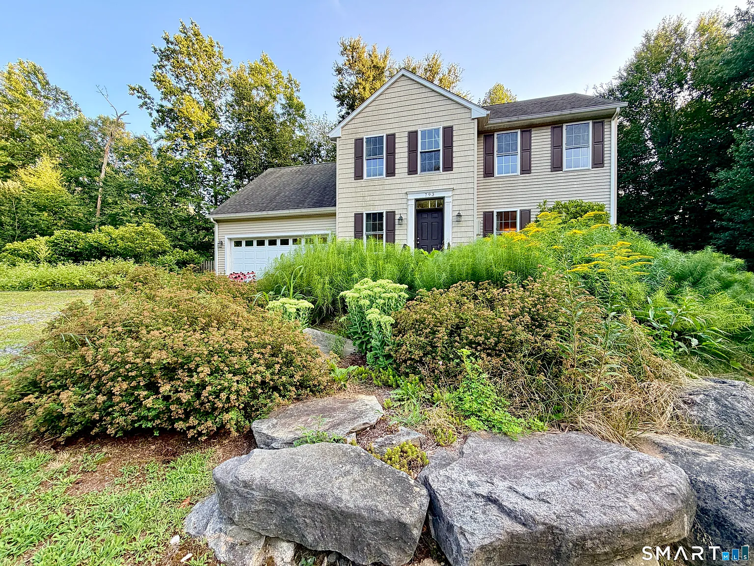 4 bed, 2.5 bath, 2176 sqft, $3,500 — Photo 2