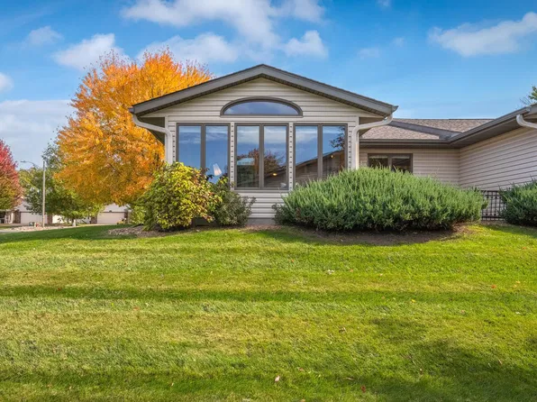 749 Pondhurst Cir, Amery, WI 54001