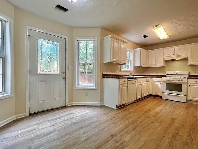625 Waltman Point Pl — Photo 6