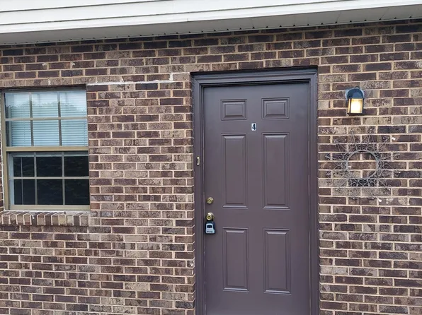 4 Country Meadow Ln, New Bloomfield, PA 17068