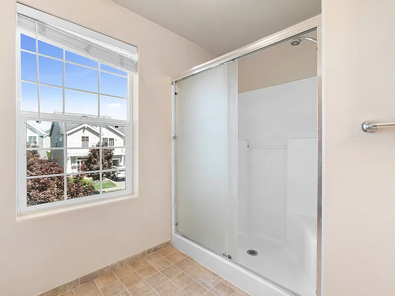 1639 SW Wright Pl — Photo 35