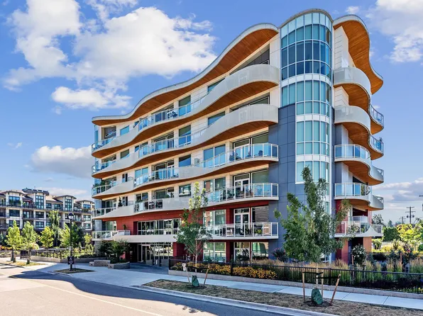 20416 Park Ave #207, Langley, BC V3A 0N2