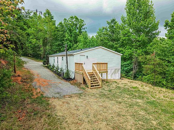 3rd image of 890 Burks Rd