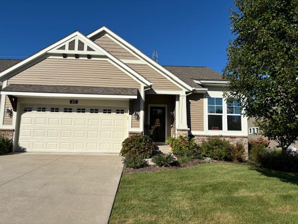 1st image of 457 W Abbey Mill Dr SE