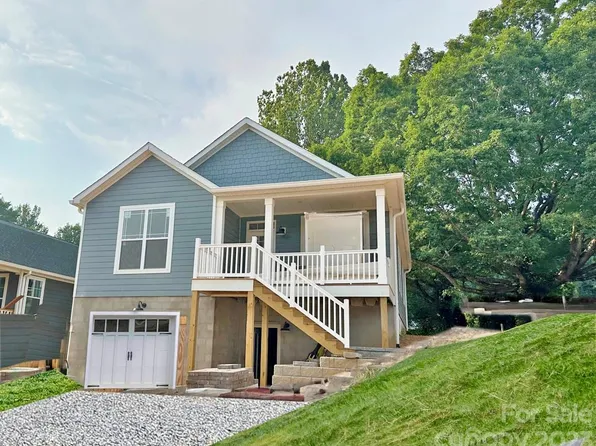 1102 Blueview Dr, Black Mountain, NC 28711