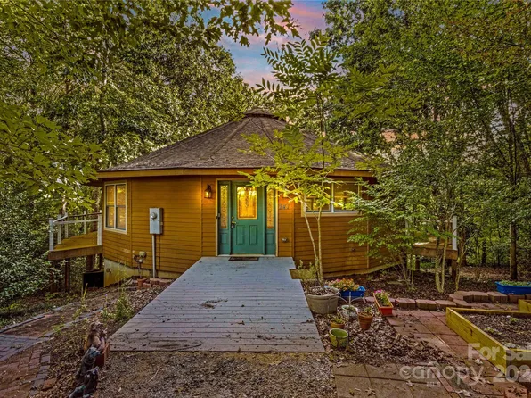 241 Spring Shore Rd, Statesville, NC 28677