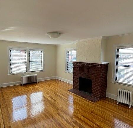 3rd image of 54 Jefferson Ave APT 4N