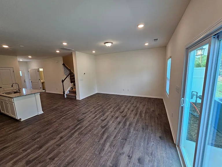 6013 Rizer Dr — Photo 10