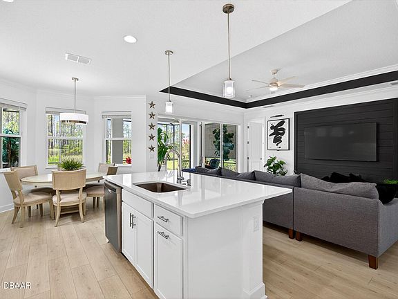 3rd image of 379 Margaritaville Ave