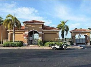 10578 SW 6th St #1412, Pembroke Pines, FL 33025