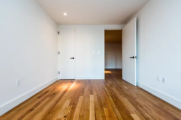 Rented by Nooklyn NYC LLC | media 26