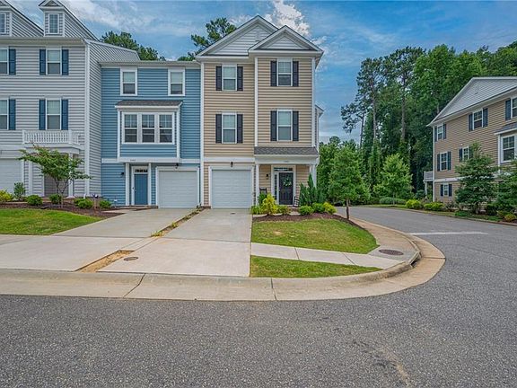 3rd image of 1501 Prosperity Ct