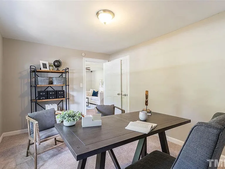 2923 Okelly St — Photo 12