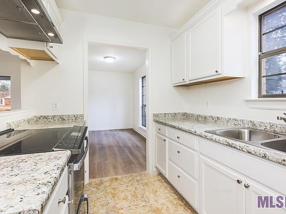 3rd image of 5084 Cumberland Cove Dr