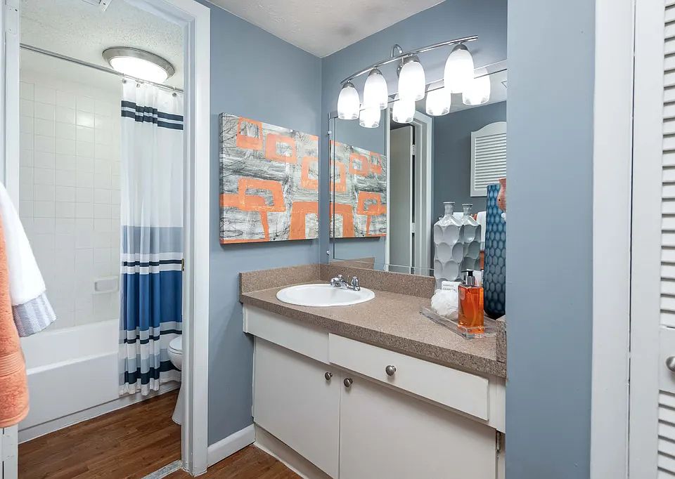 1st image of 14524 N Boulevard St #2B