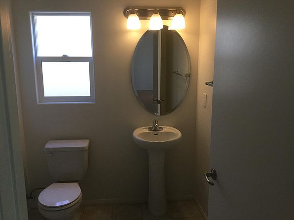 2nd bathroom