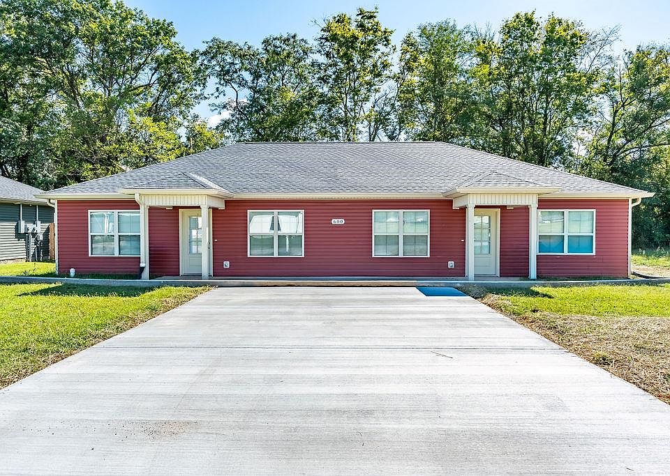 1st image of 600 Colonette Dr