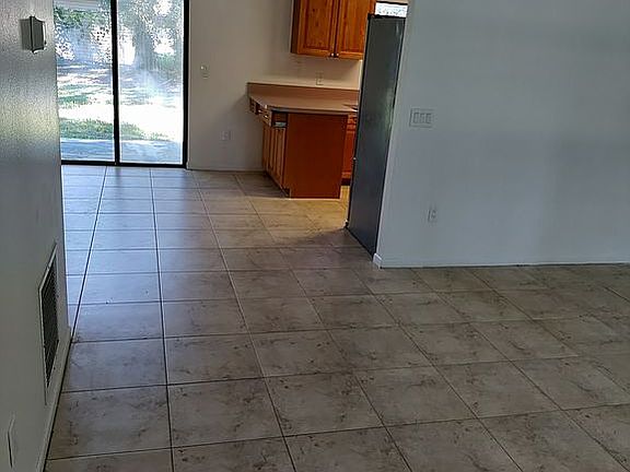 4th image of 5273 NW 61st Ln