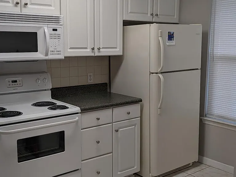7813 N North Lagoon Dr #C6 — Photo 9