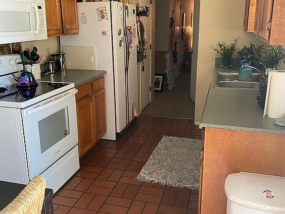 2nd image of 7596 Bell Dr