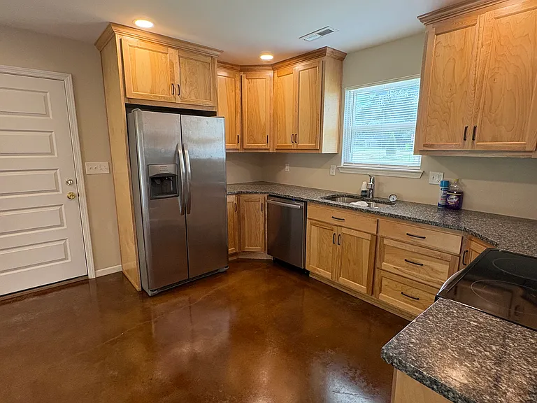 17202 Cerrito Dr — Photo 9