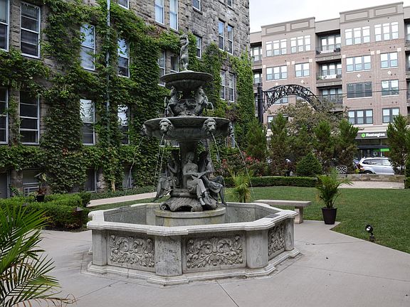 3rd image of 815 N High St APT 7