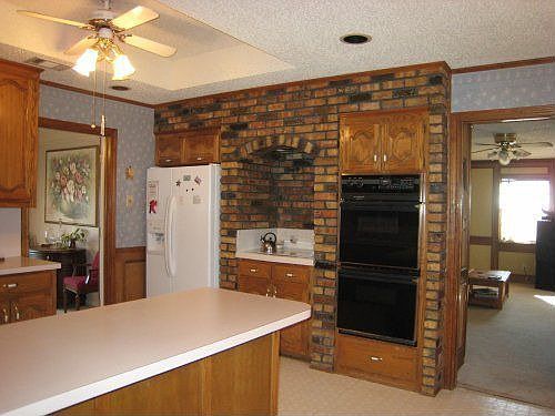 5th image of 380 Southview Dr