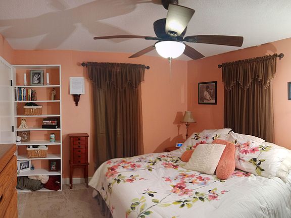 4th image of 433 Saint Andrews Dr